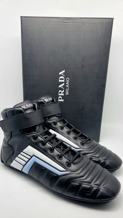 Scarpe derby Prada in Pelle Blu taglia 42 IT 